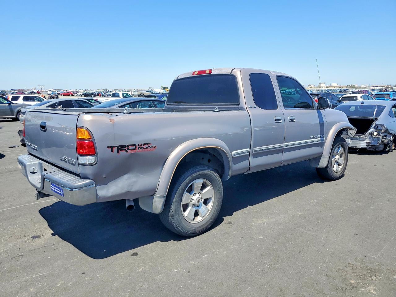 2002 TOYOTA TUNDRA