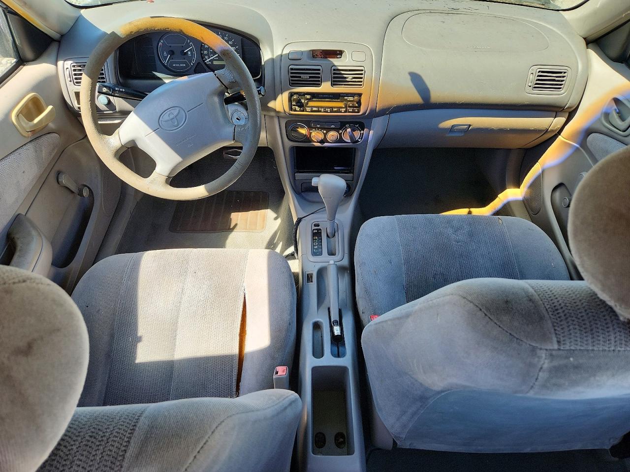 2001 TOYT COROLLA