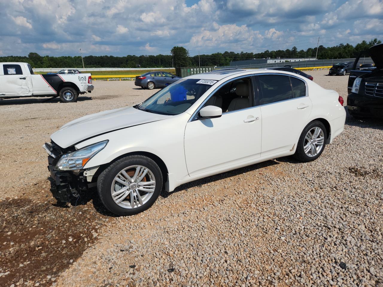 2011 INFINITI G37