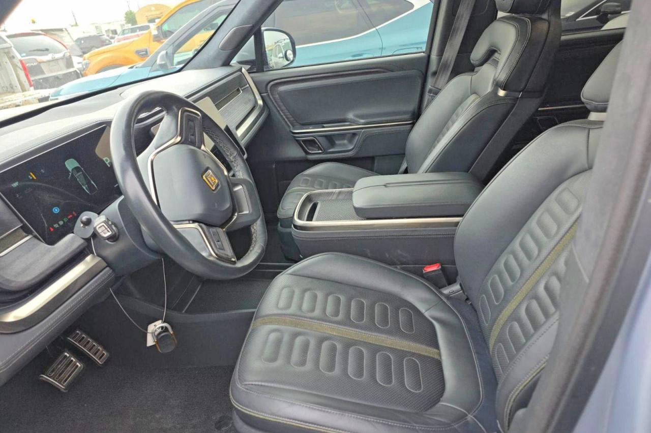 2023 RIVIAN RIS