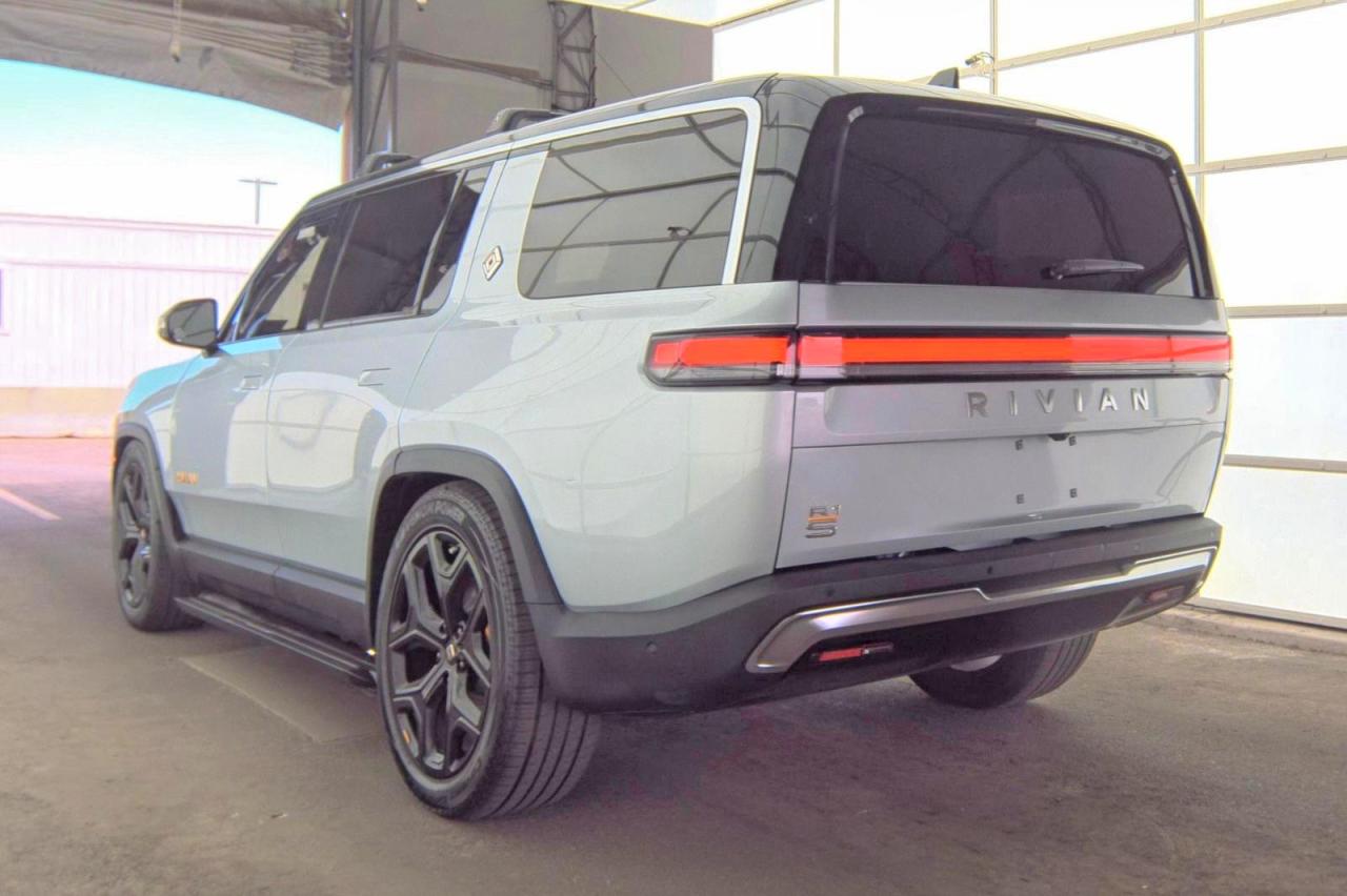 2023 RIVIAN RIS