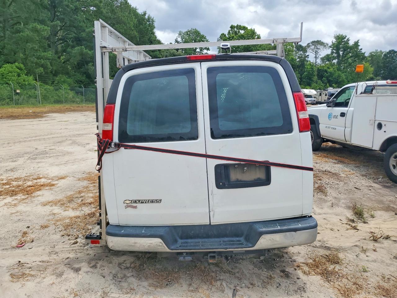 2018 CHEVROLET EXPRESS