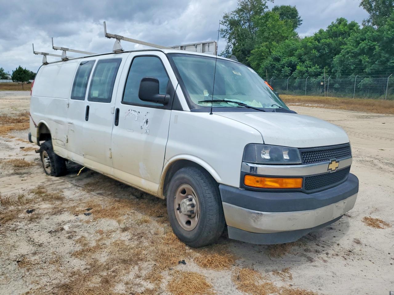 2018 CHEVROLET EXPRESS