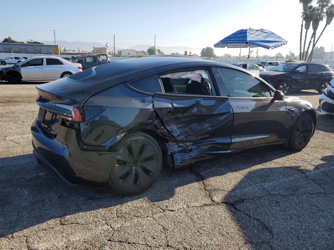 2026 TESLA MODEL 3
