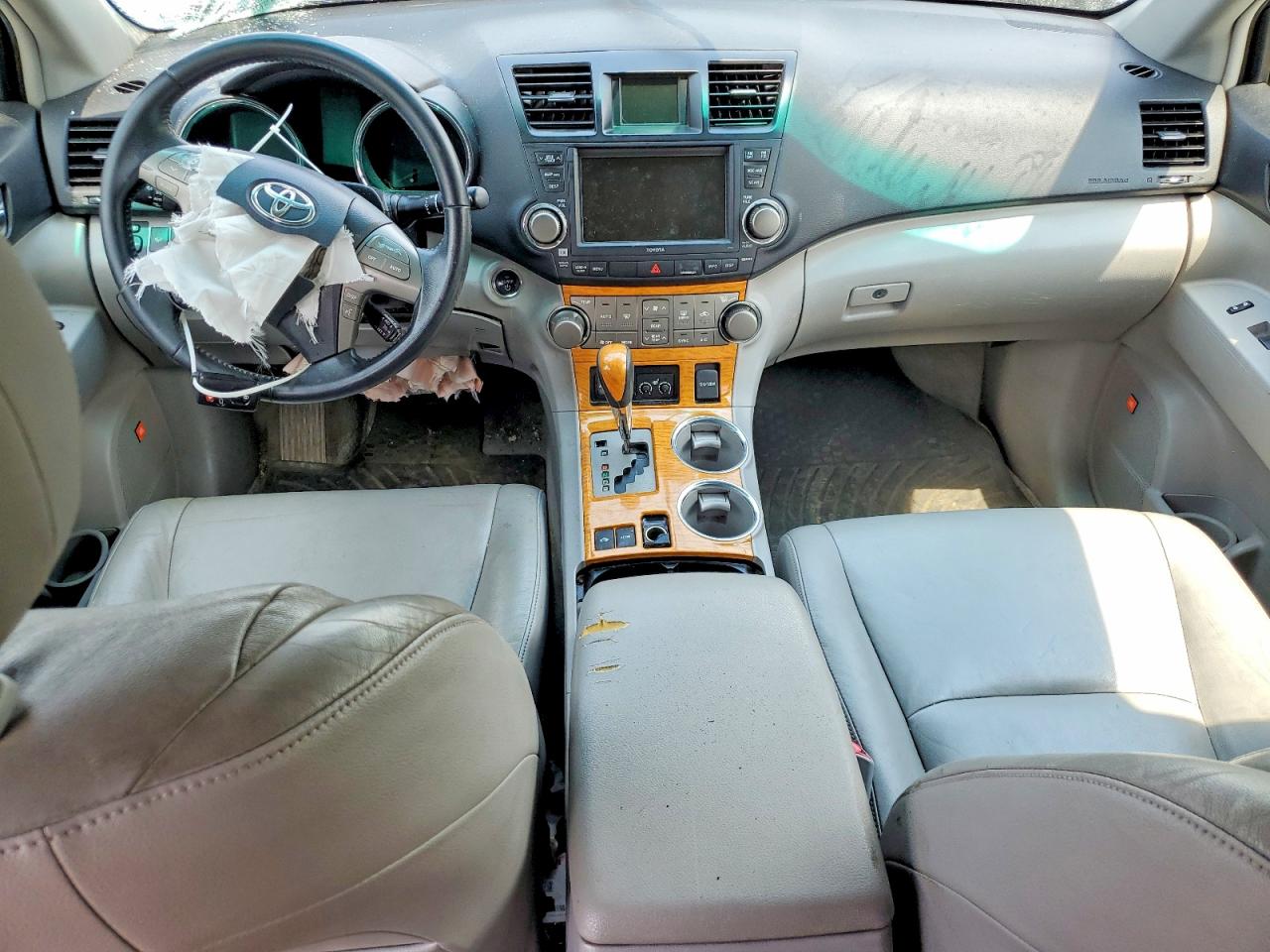 2010 TOYOTA HIGHLANDER