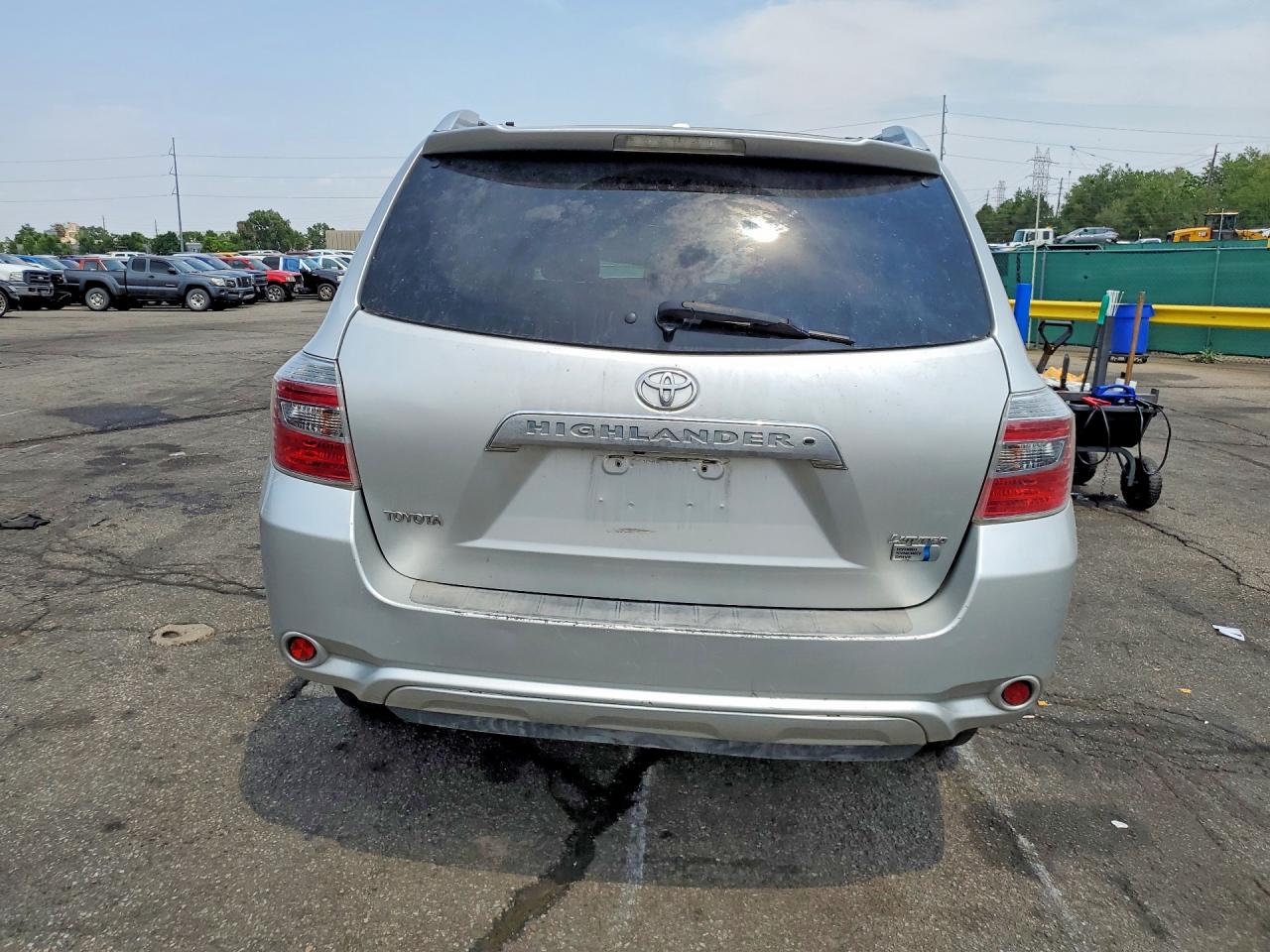 2010 TOYOTA HIGHLANDER