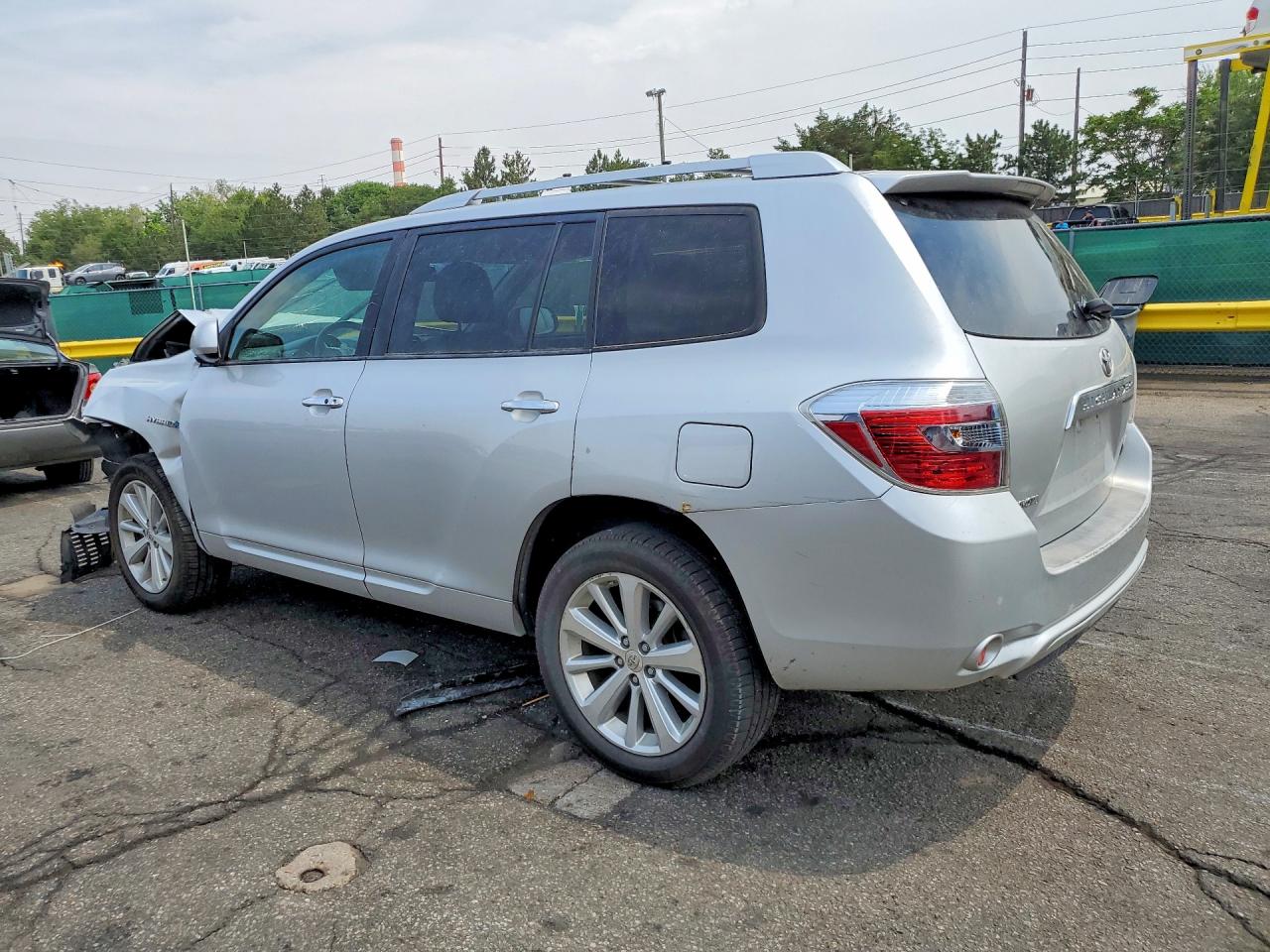 2010 TOYOTA HIGHLANDER