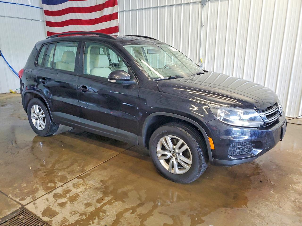 2016 VOLKSWAGEN TIGUAN