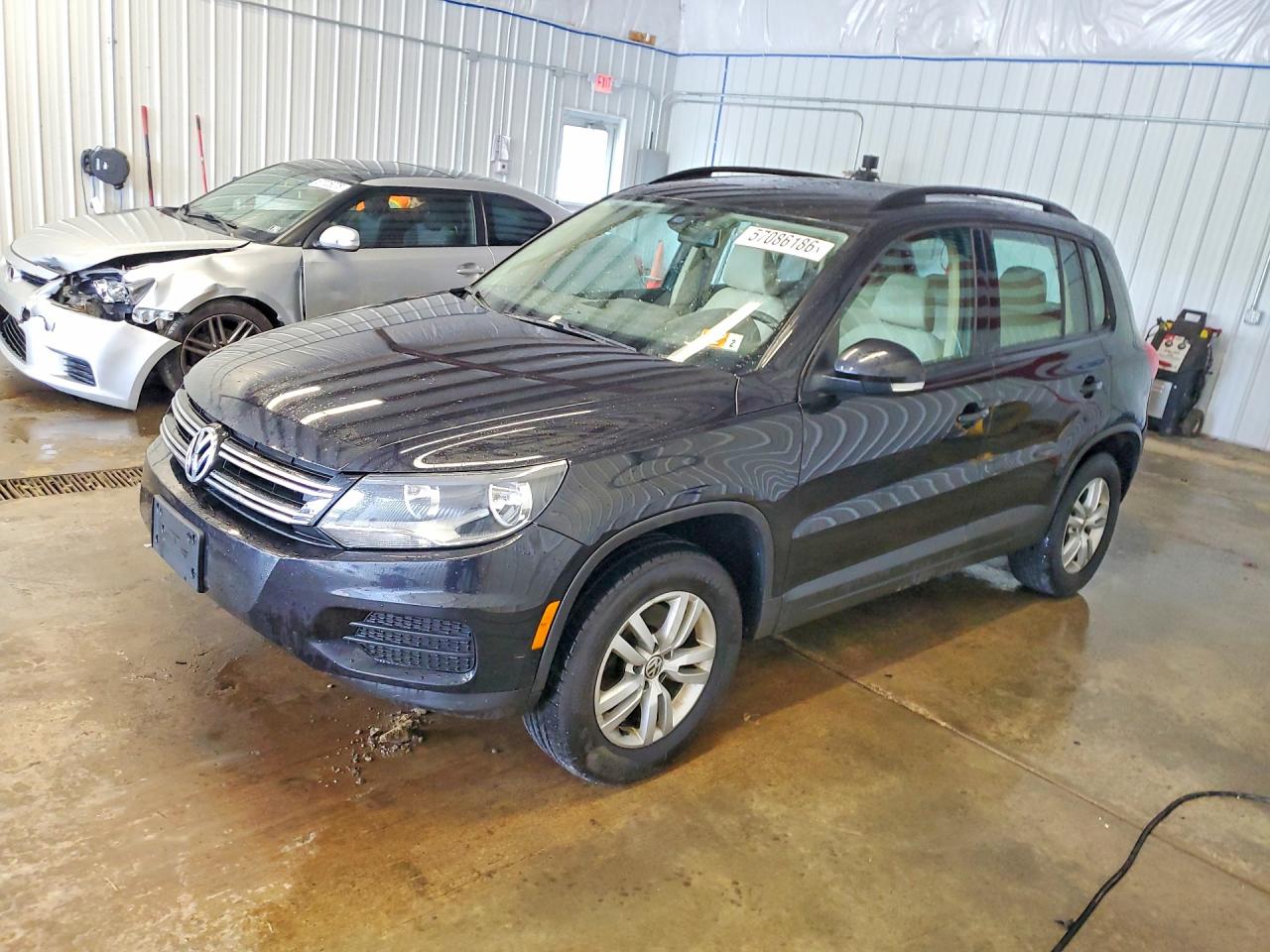 2016 VOLKSWAGEN TIGUAN