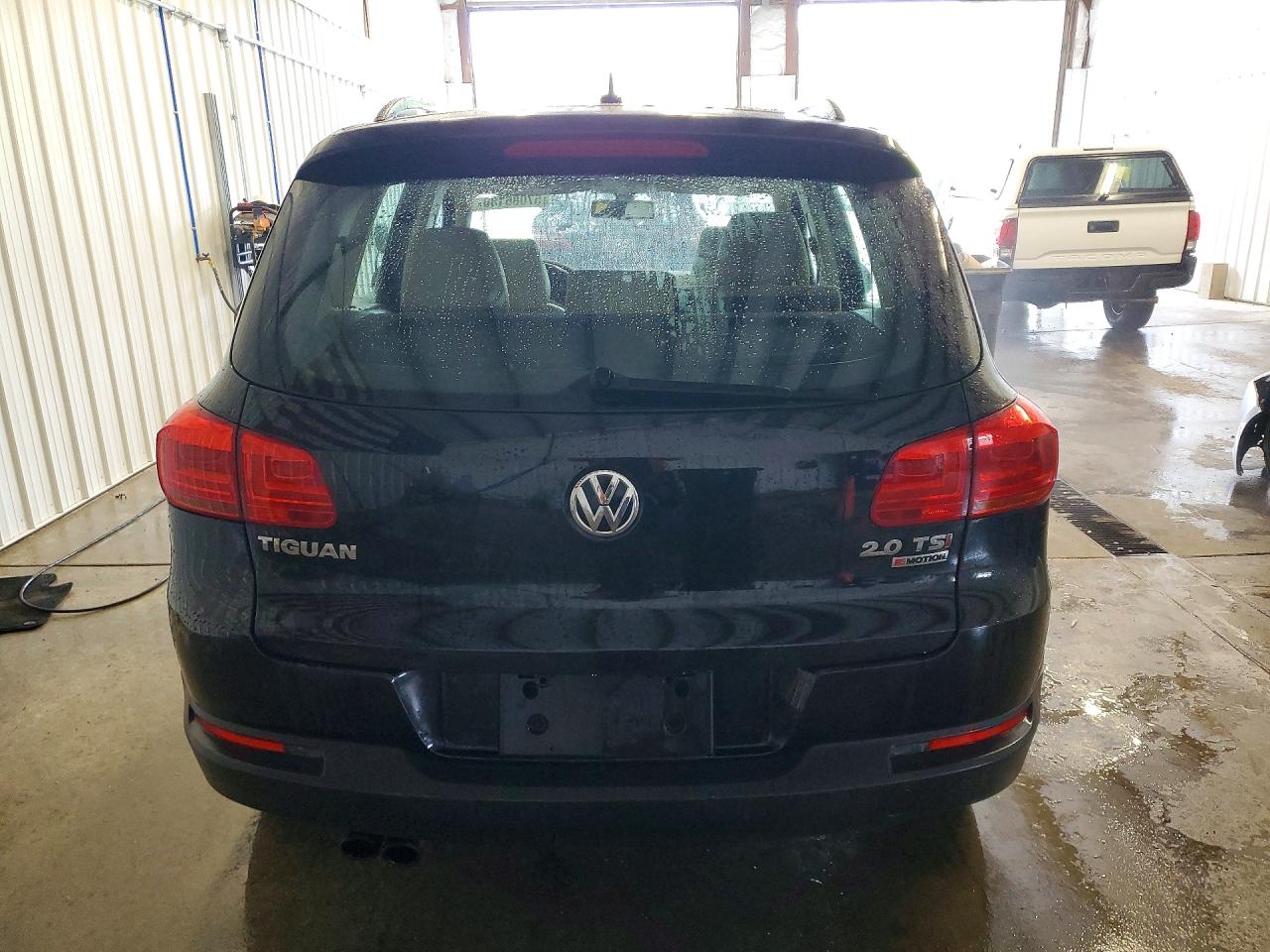 2016 VOLKSWAGEN TIGUAN