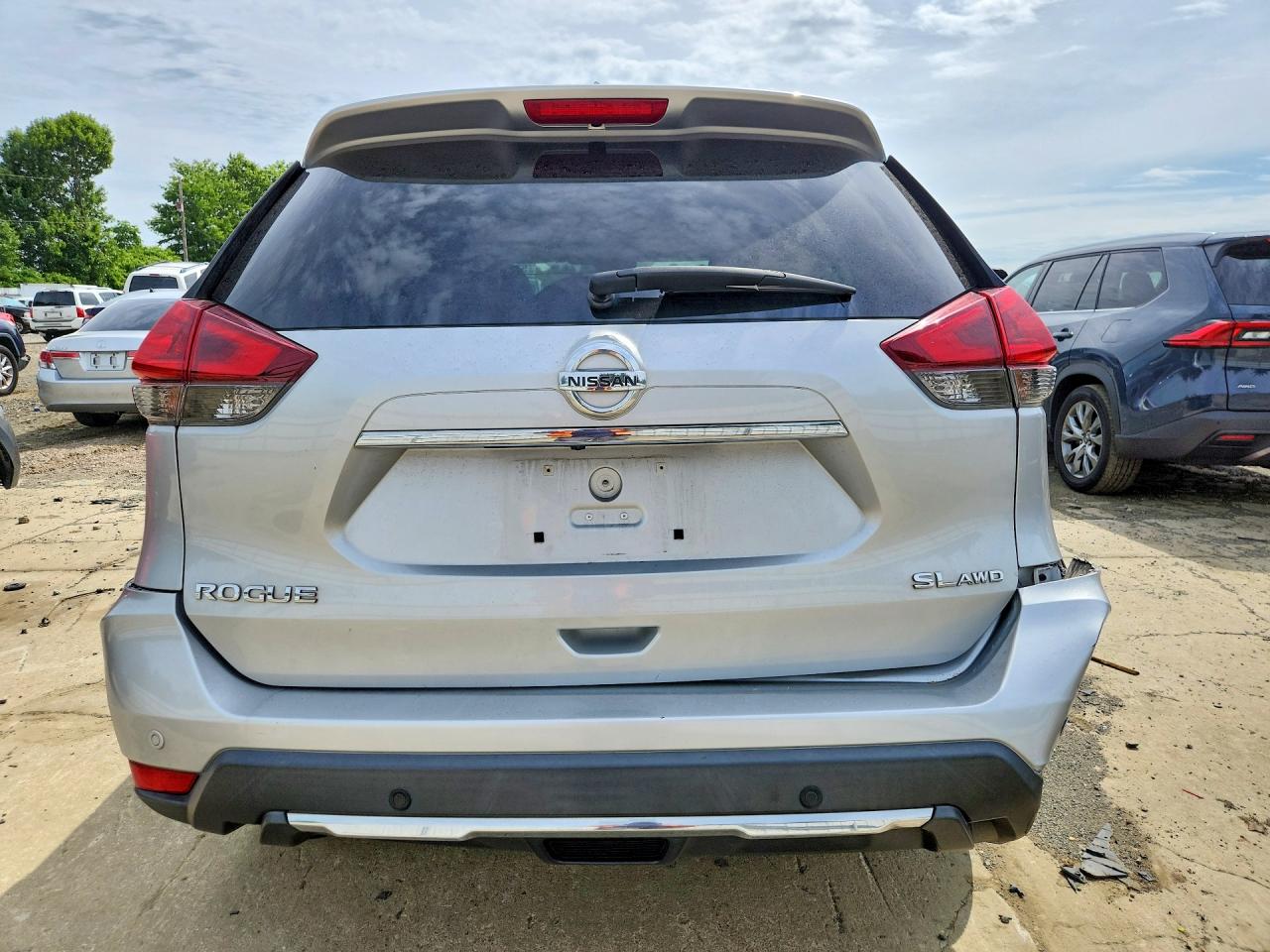 2019 NISSAN ROGUE