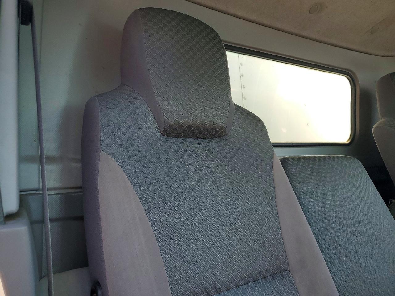 2014 ISUZU NQR