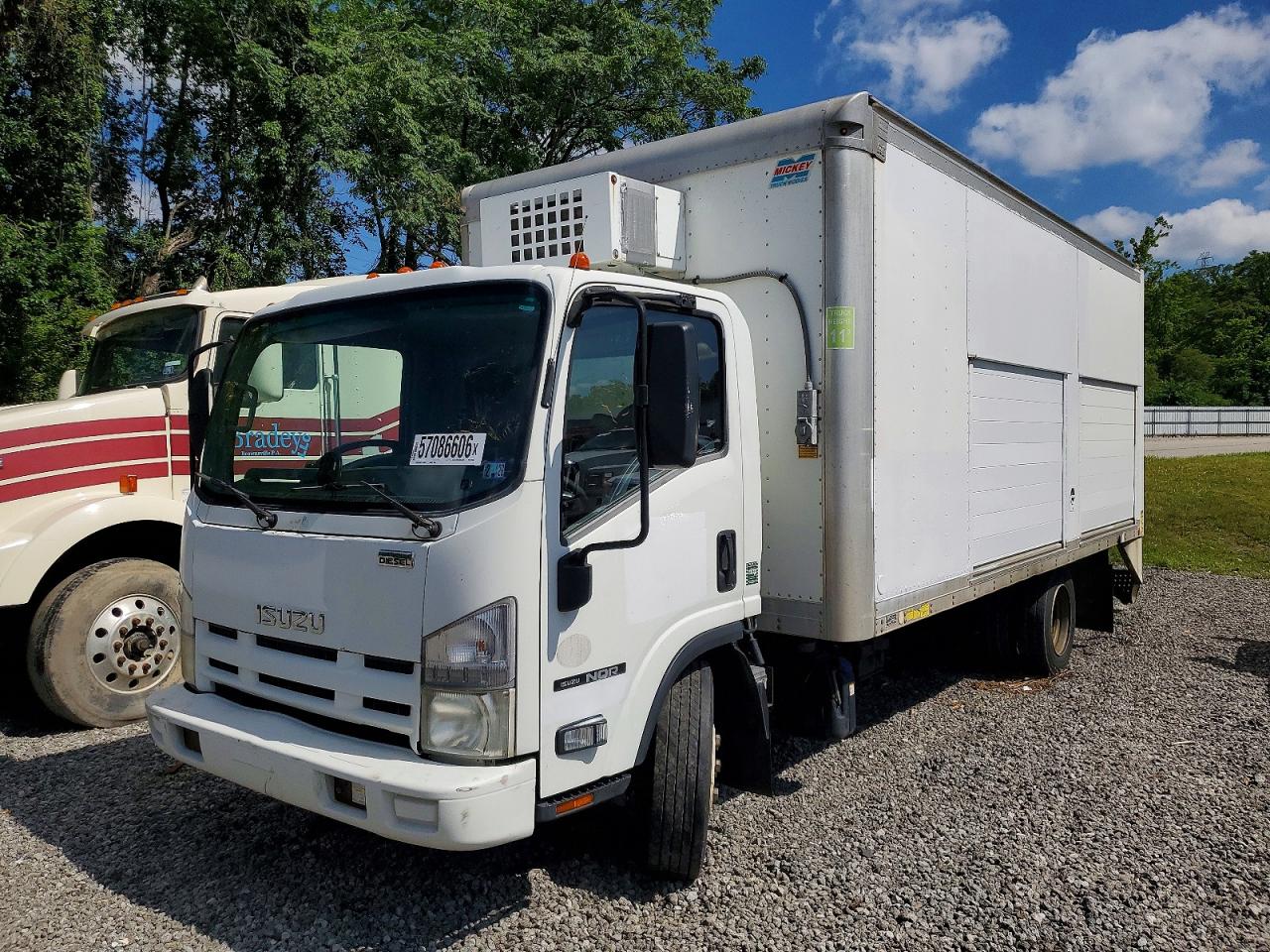 2014 ISUZU NQR