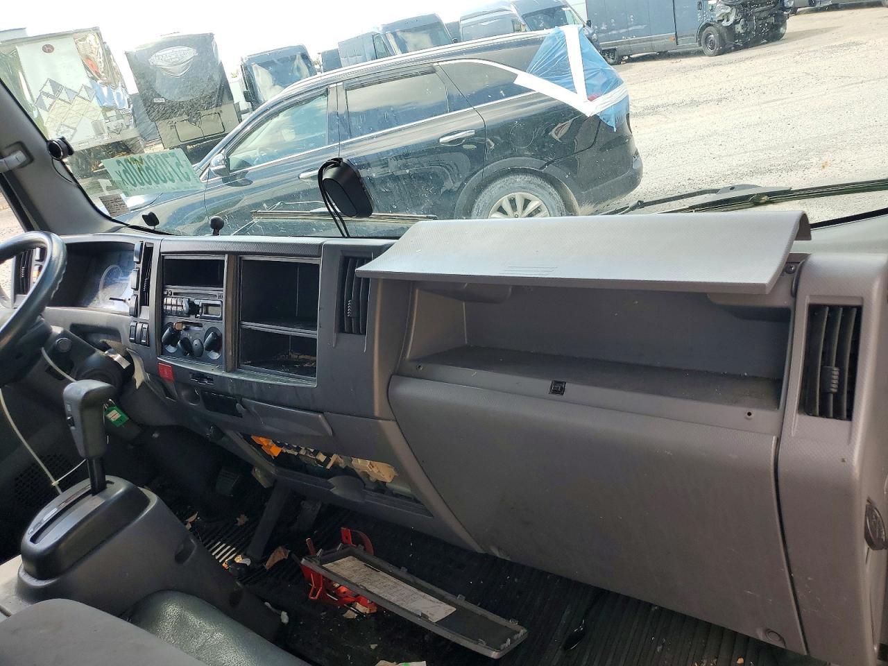 2014 ISUZU NQR