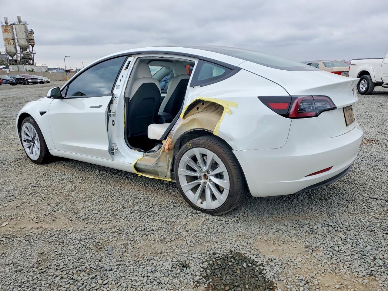 2022 TESLA MODEL 3