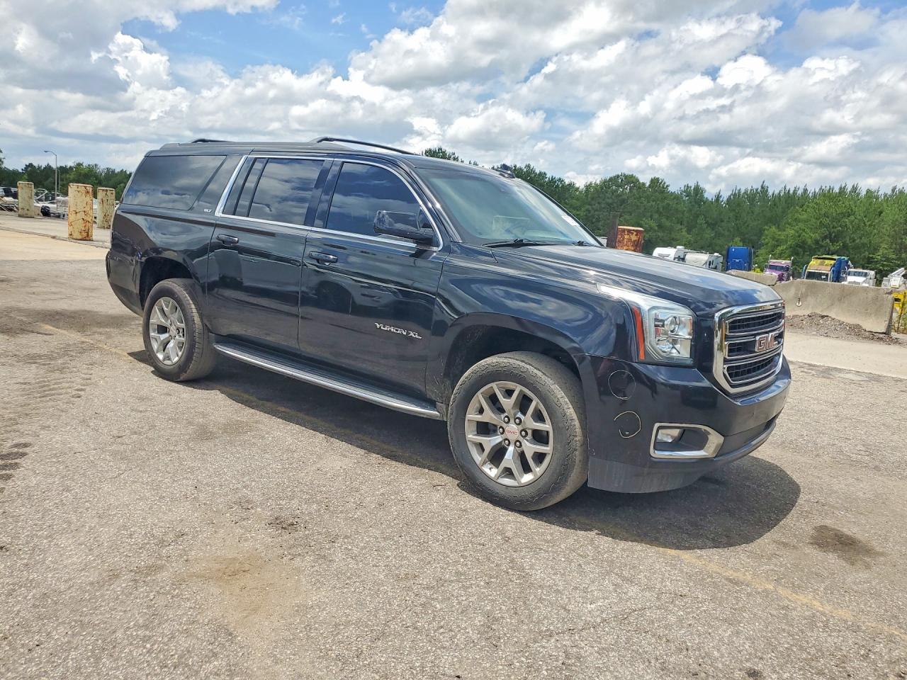 2019 GMC YUKON