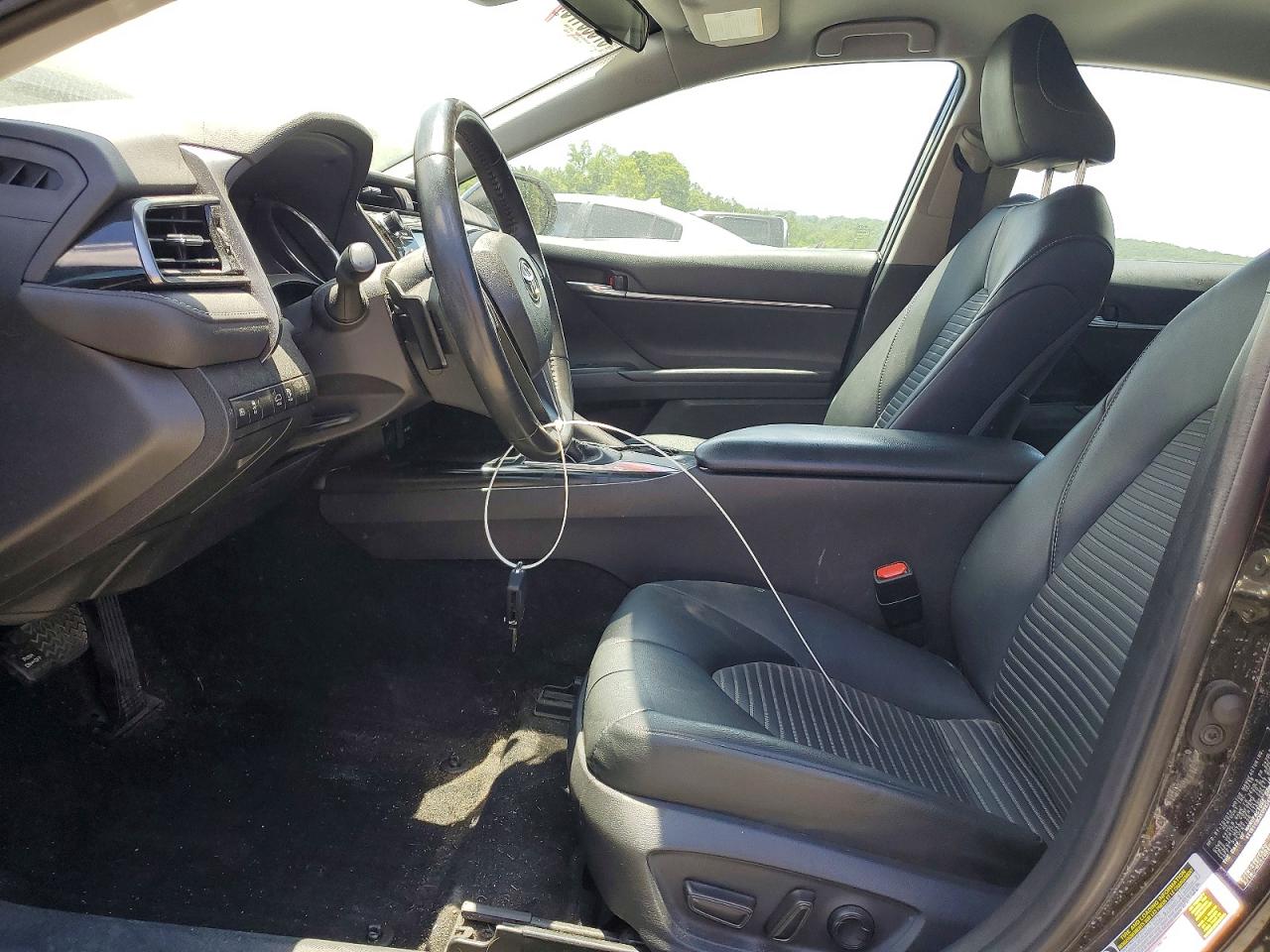 2019 TOYOTA CAMRY