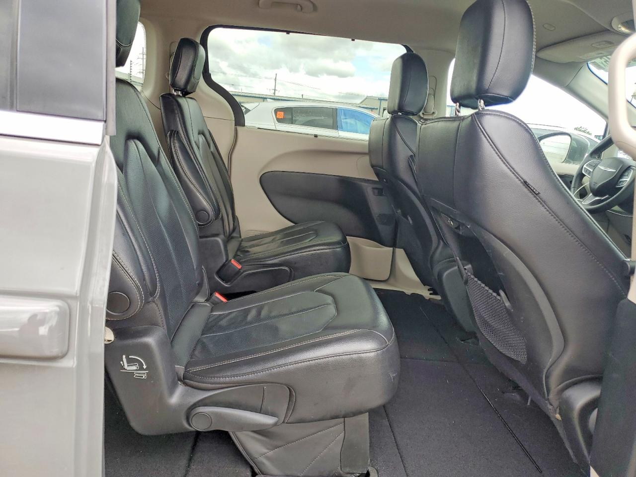 2022 CHRYSLER PACIFICA