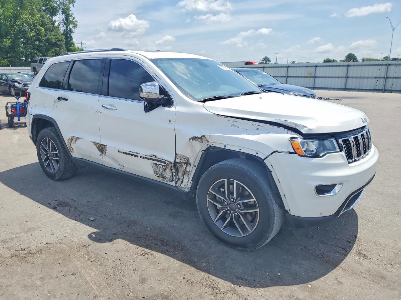 2022 JEEP CHEROKEE