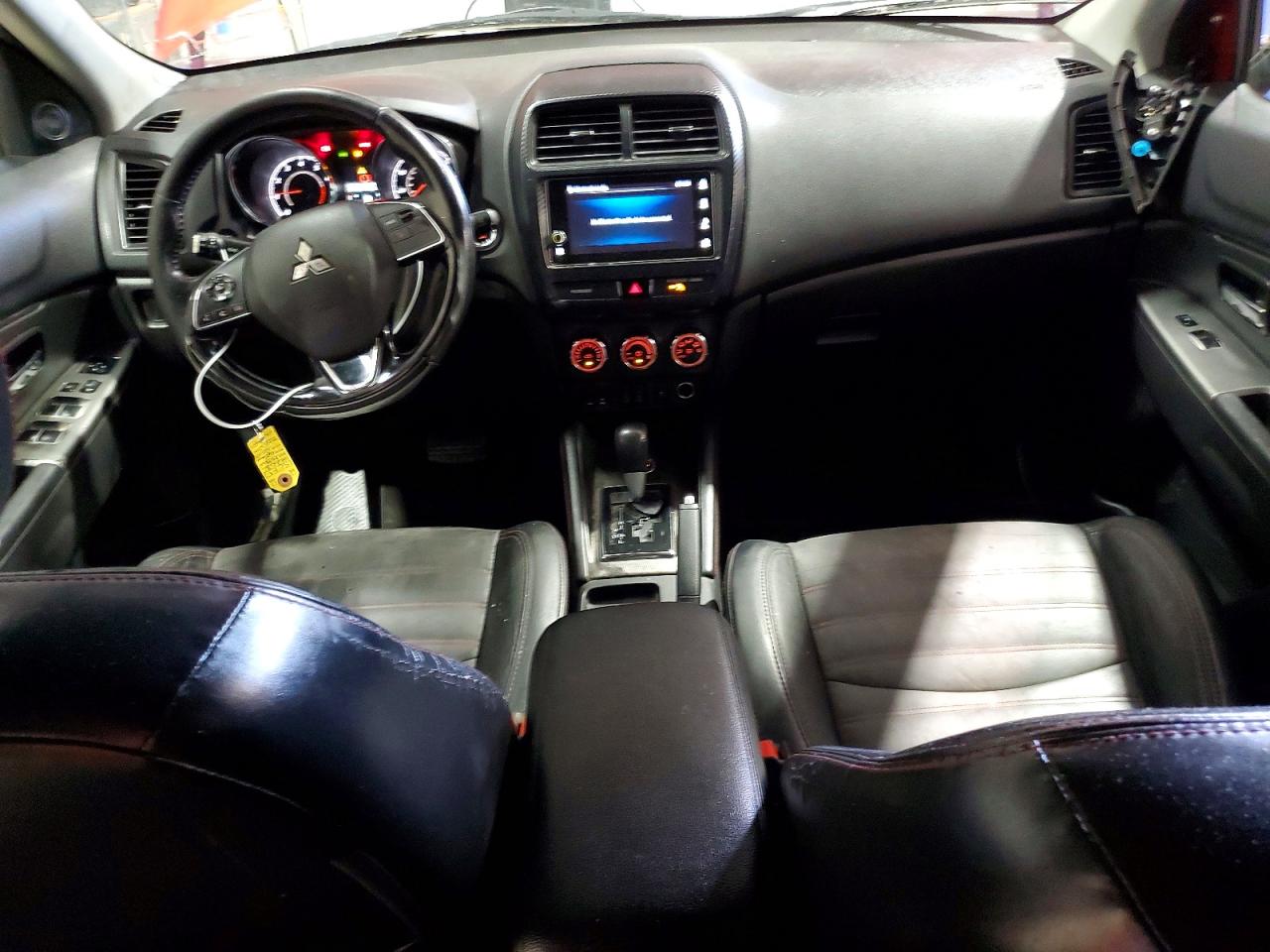 2018 MITSUBISHI OUTLANDER