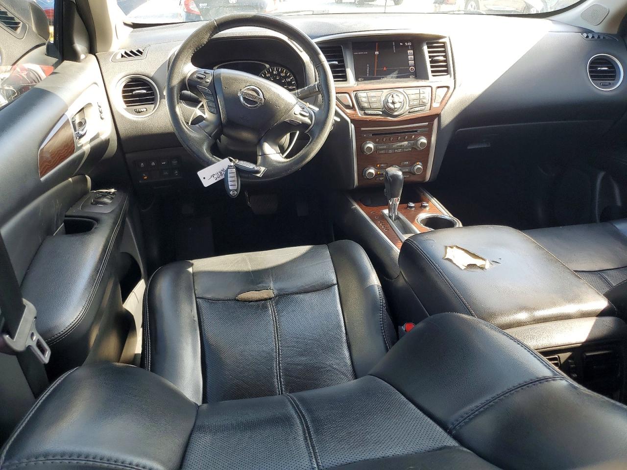 2017 NISSAN PATHFINDER