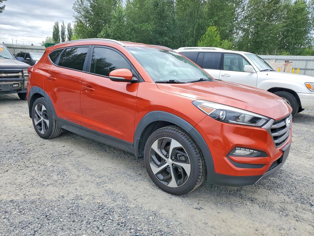 2016 HYUNDAI TUCSON
