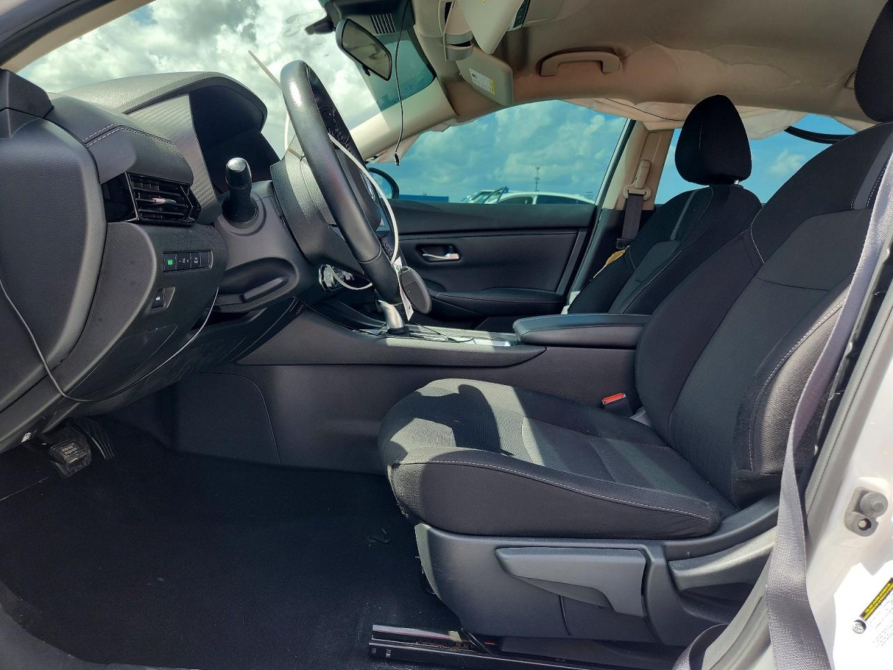 2022 NISSAN SENTRA