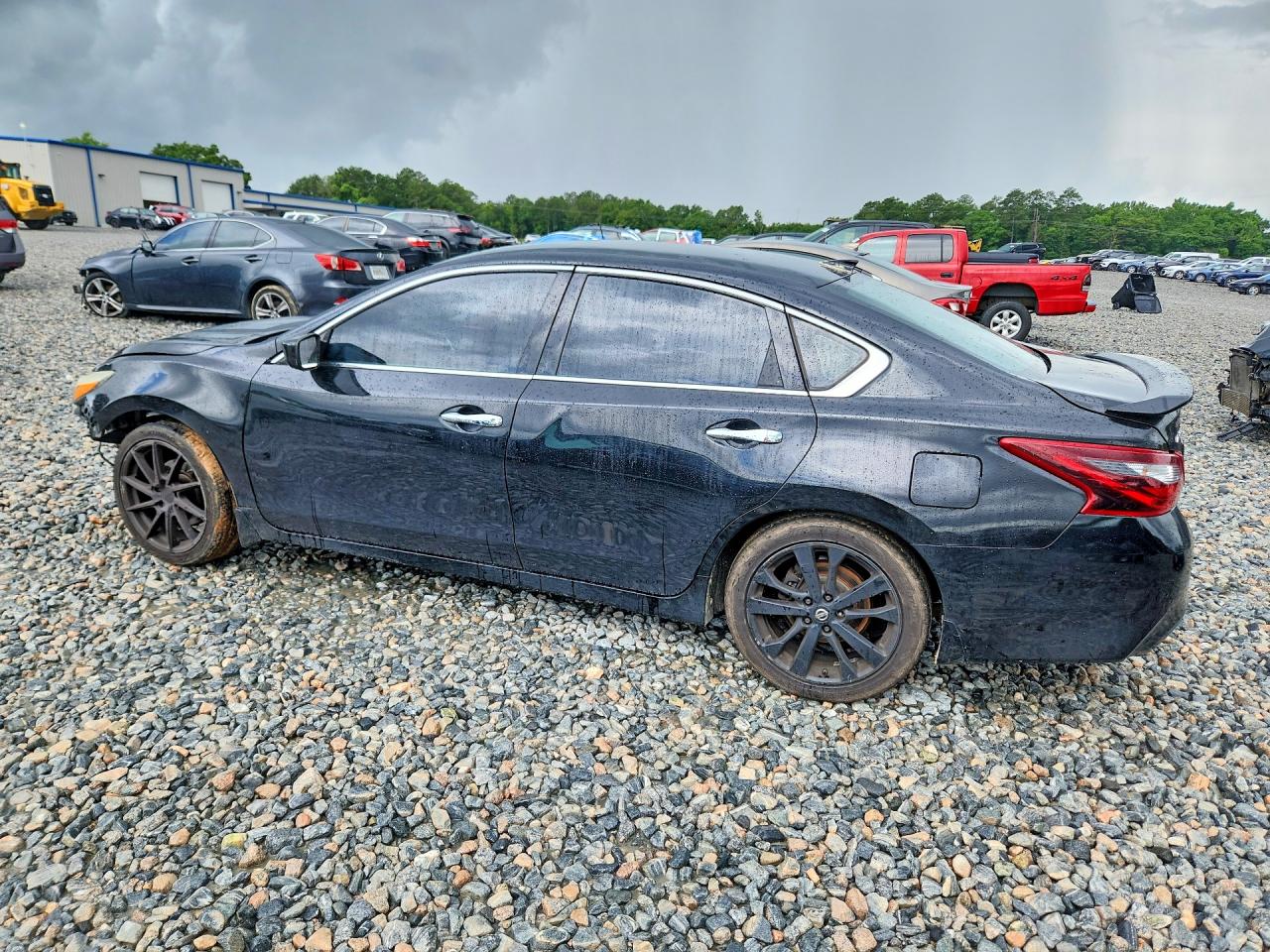 2017 NISSAN ALTIMA