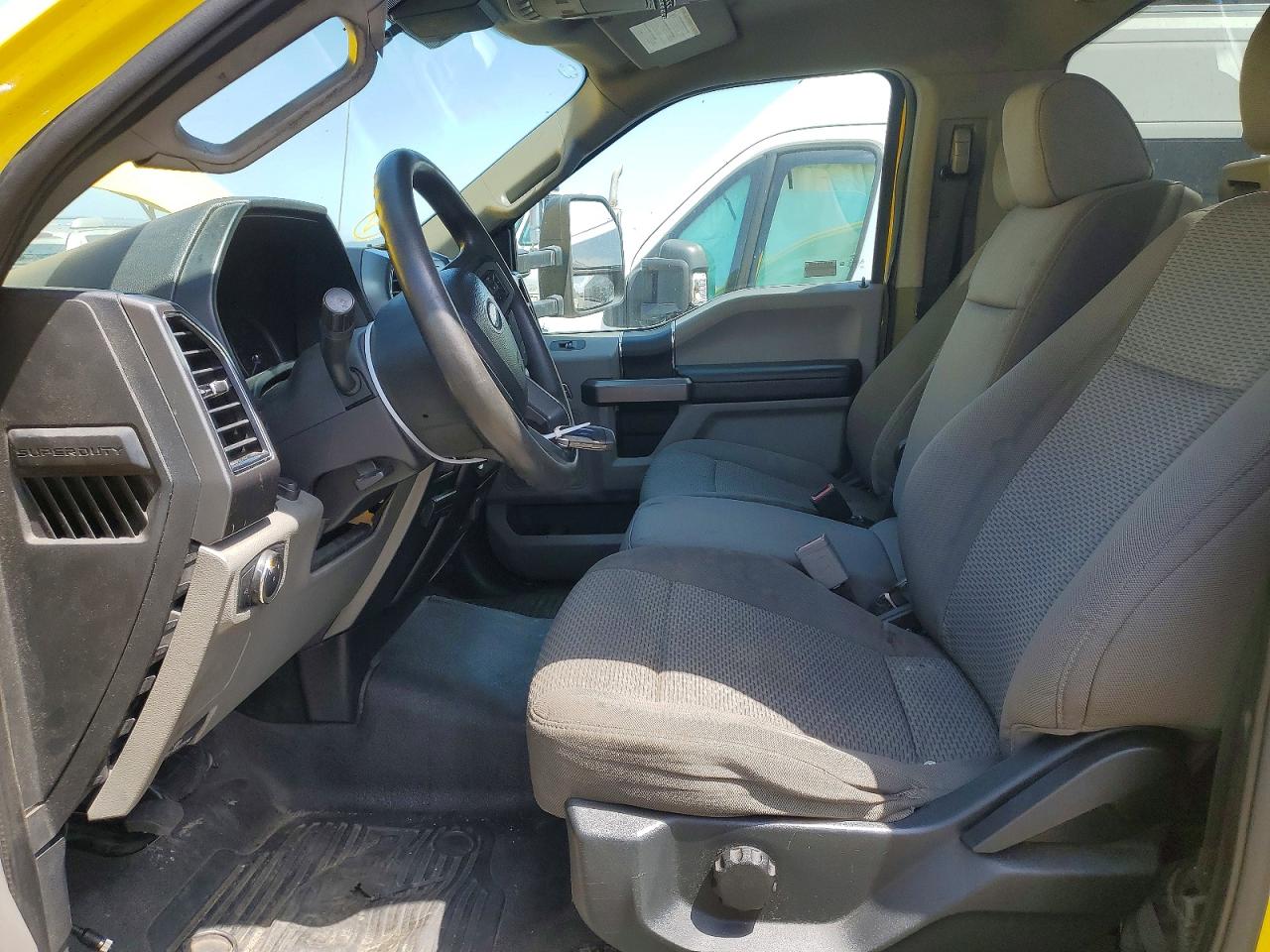 2020 FORD F550