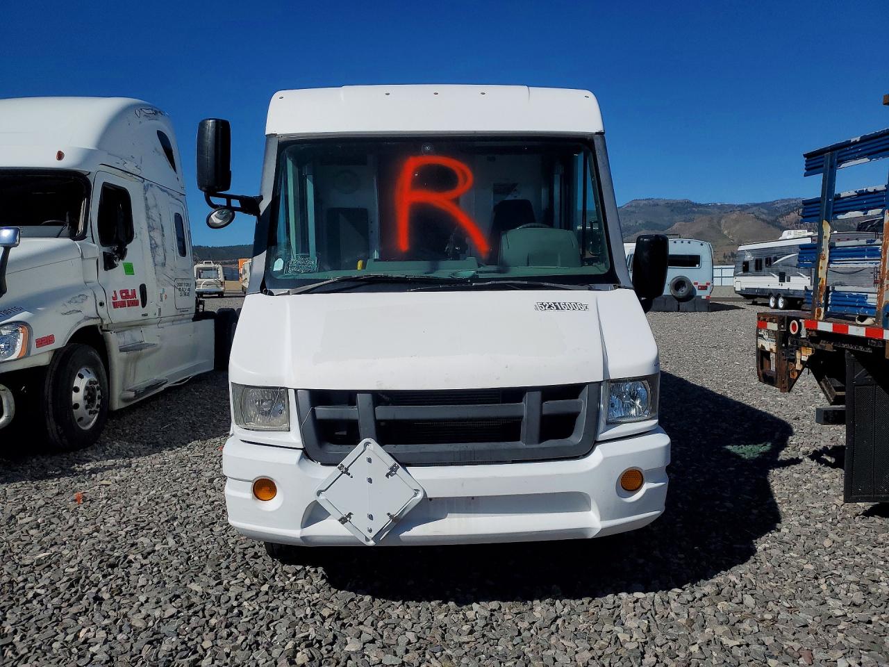 2016 ISUZU NPR