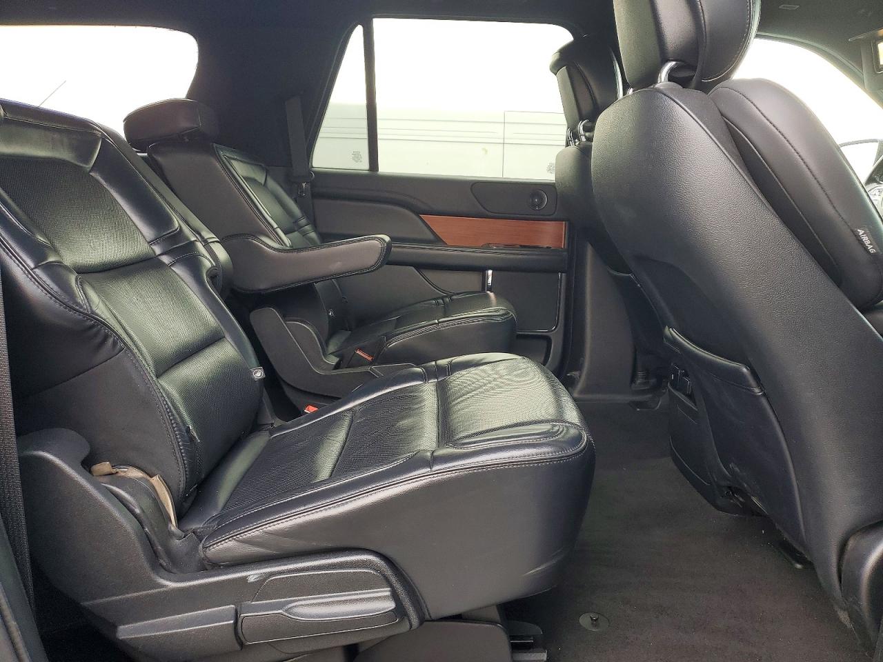 2019 LINCOLN NAVIGATOR