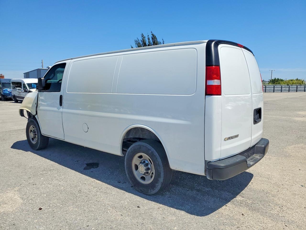 2022 CHEVROLET EXPRESS