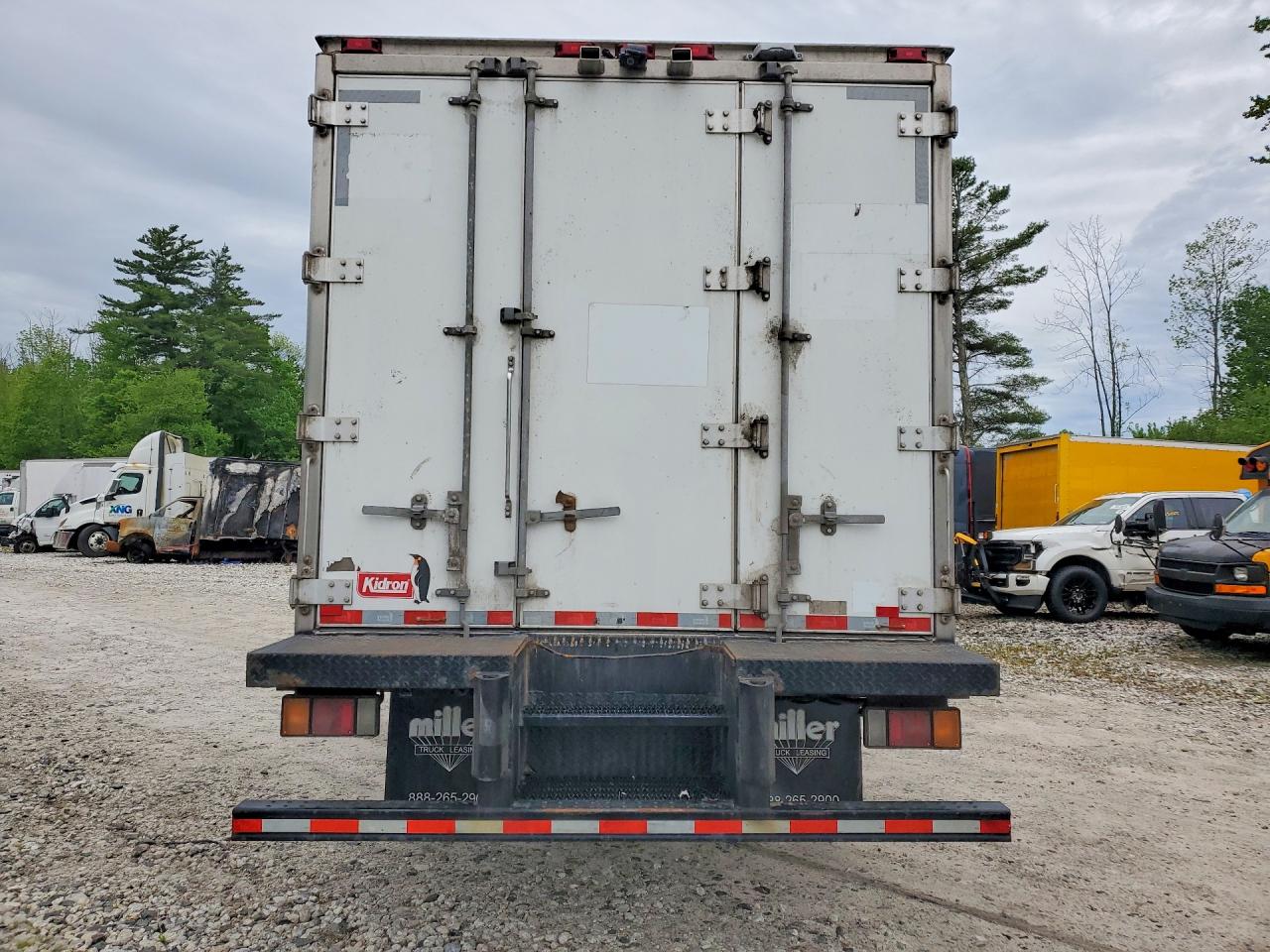 2023 ISUZU NPR