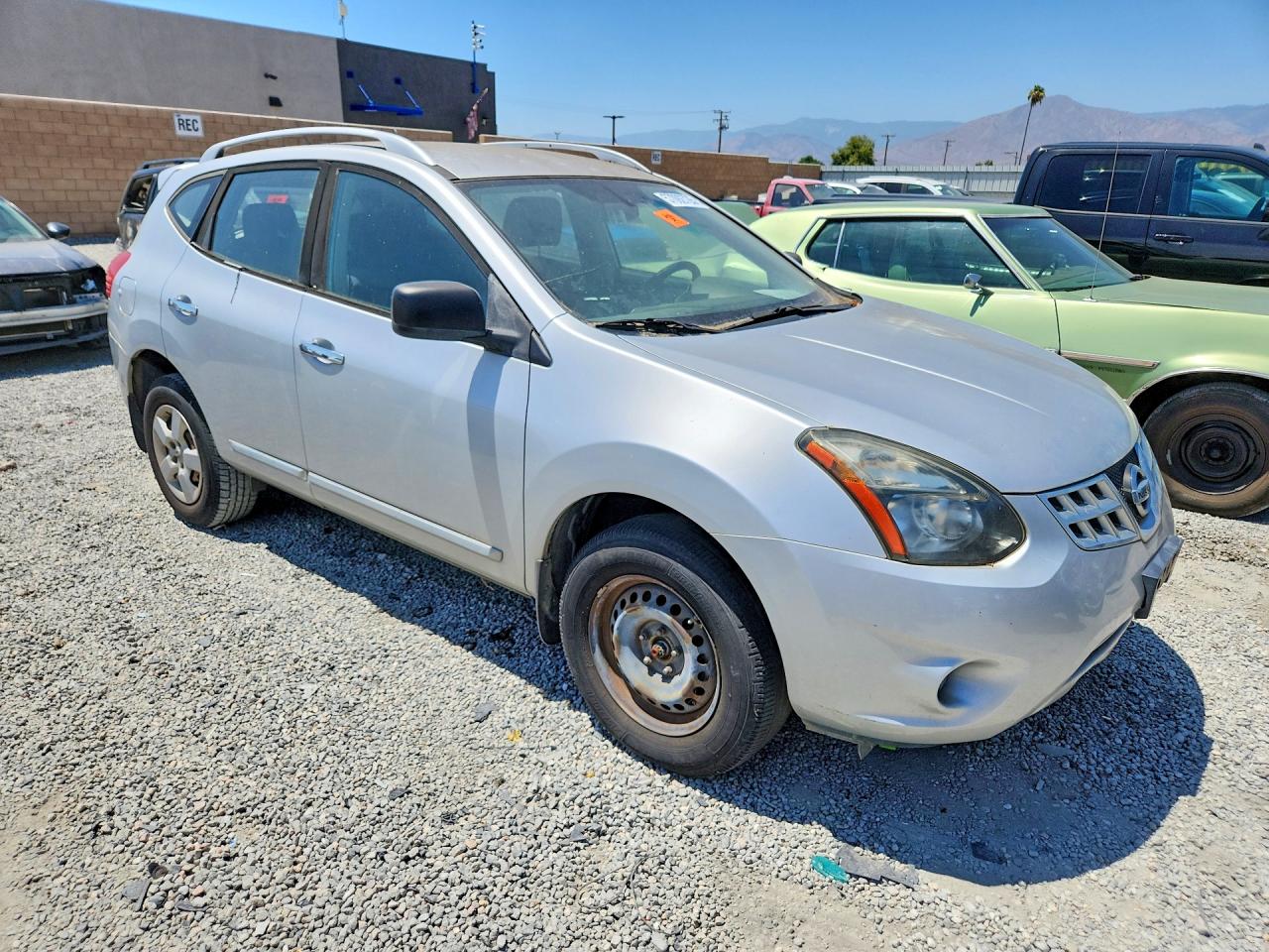 2015 NISSAN ROGUE