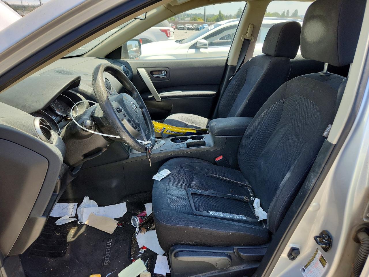 2015 NISSAN ROGUE