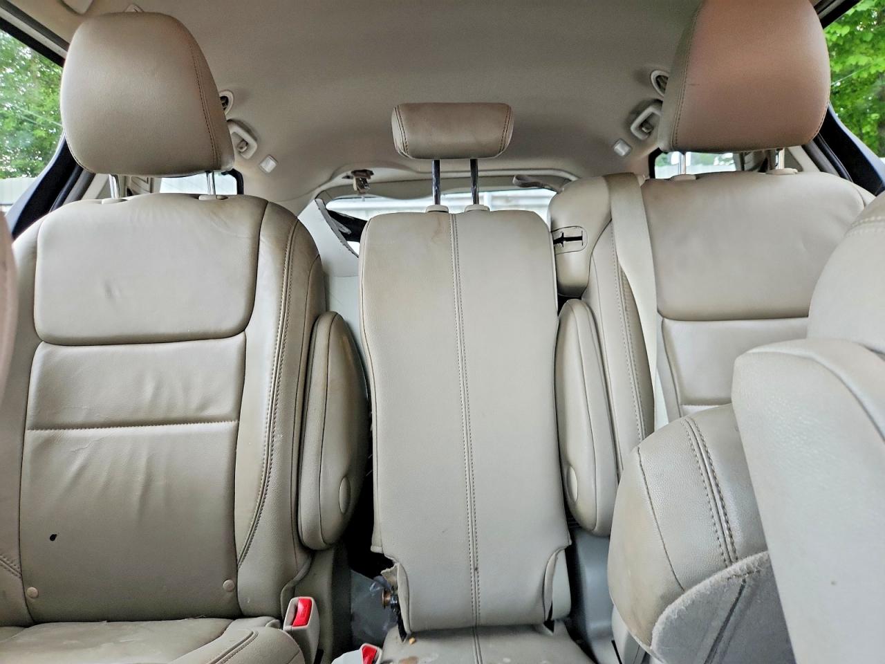 2015 TOYOTA SIENNA