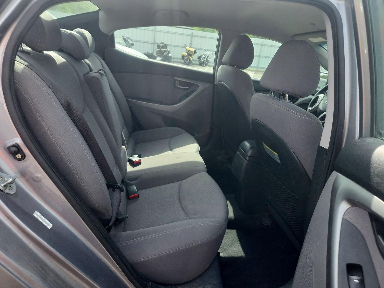 2015 HYUNDAI ELANTRA