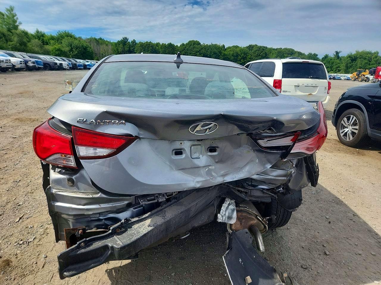 2015 HYUNDAI ELANTRA