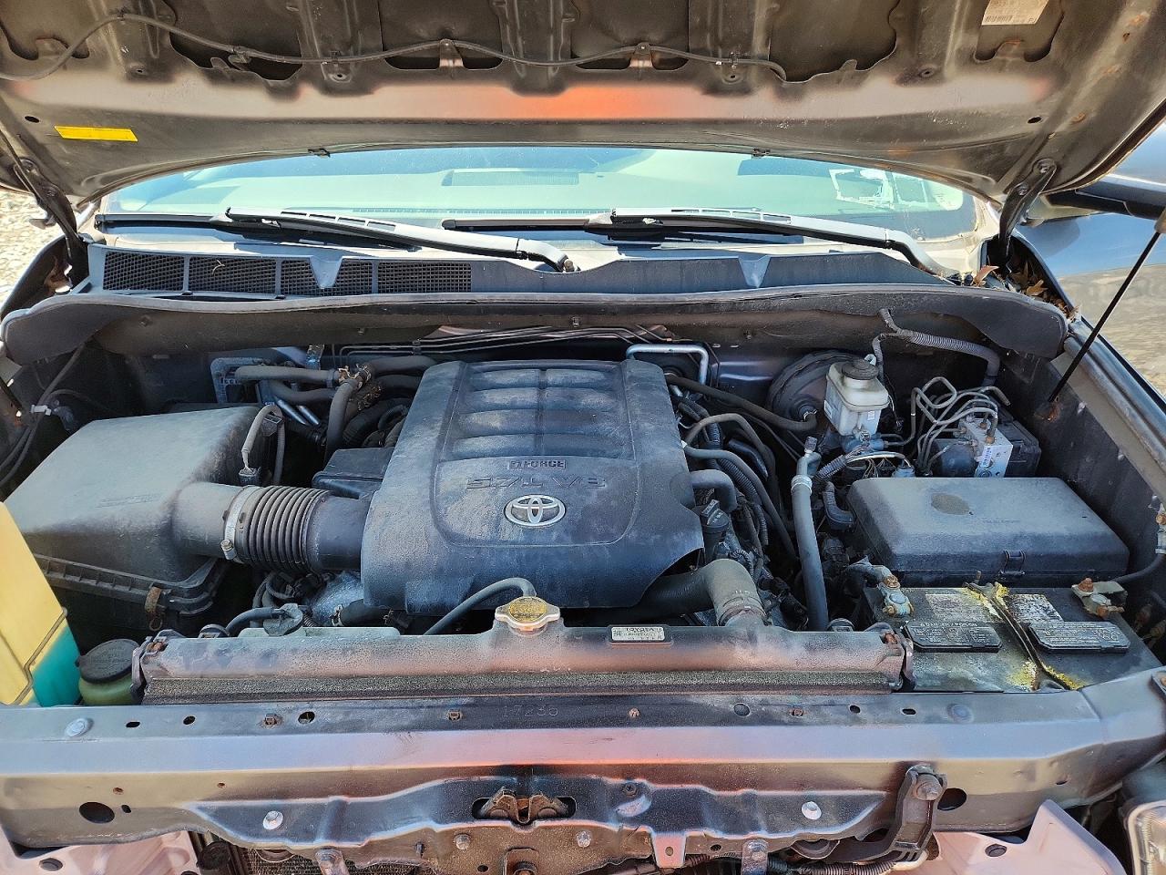 2013 TOYOTA SEQUOIA
