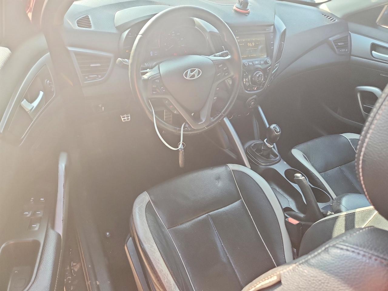 2013 HYUNDAI VELOSTER