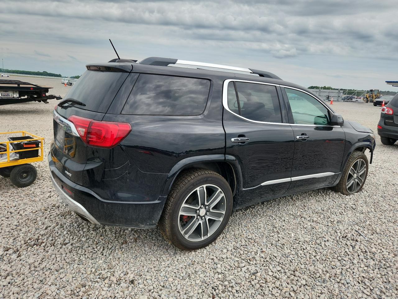 2017 GMC ACADIA DEN