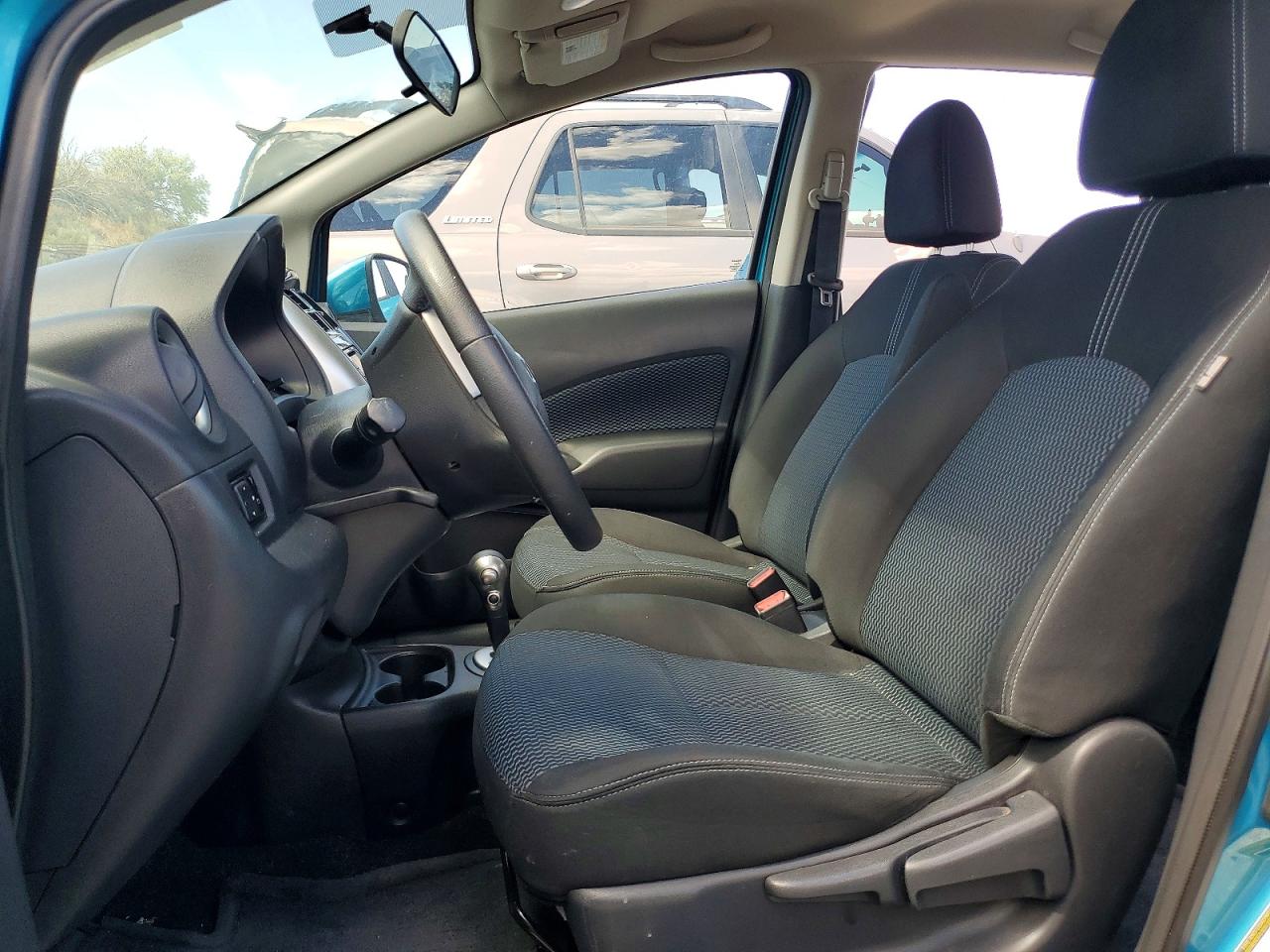 2016 NISSAN VERSA