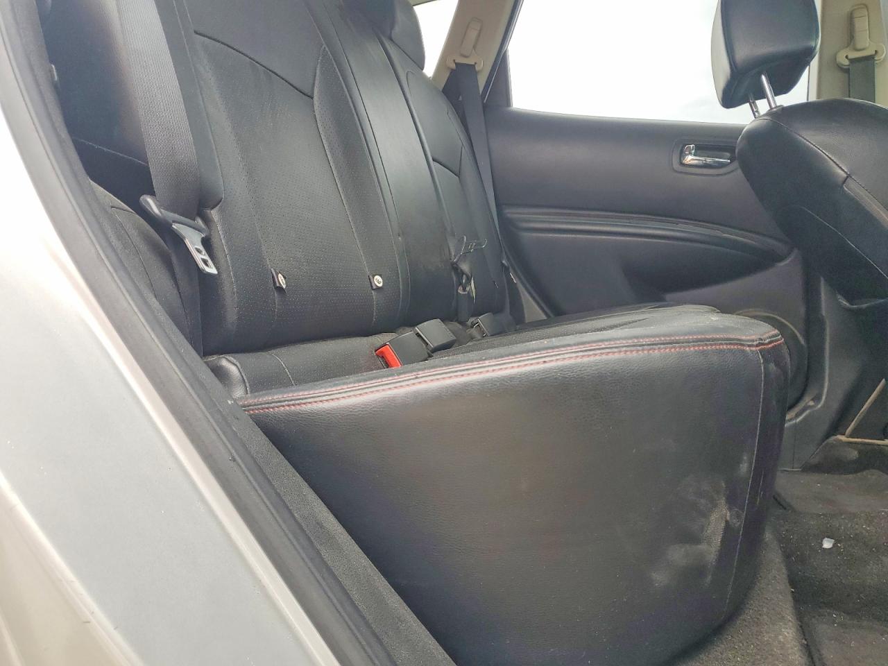 2013 NISSAN ROGUE