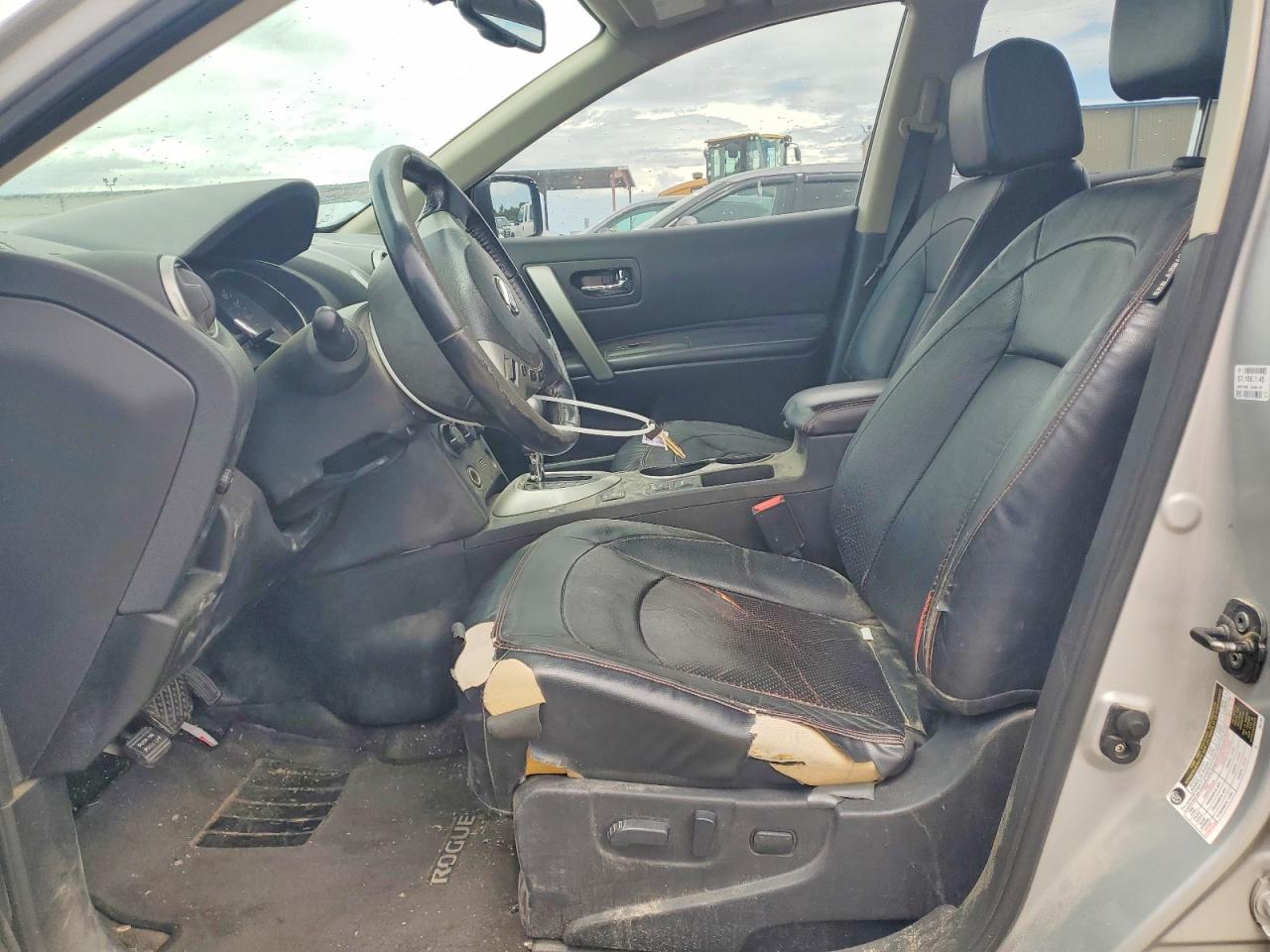 2013 NISSAN ROGUE