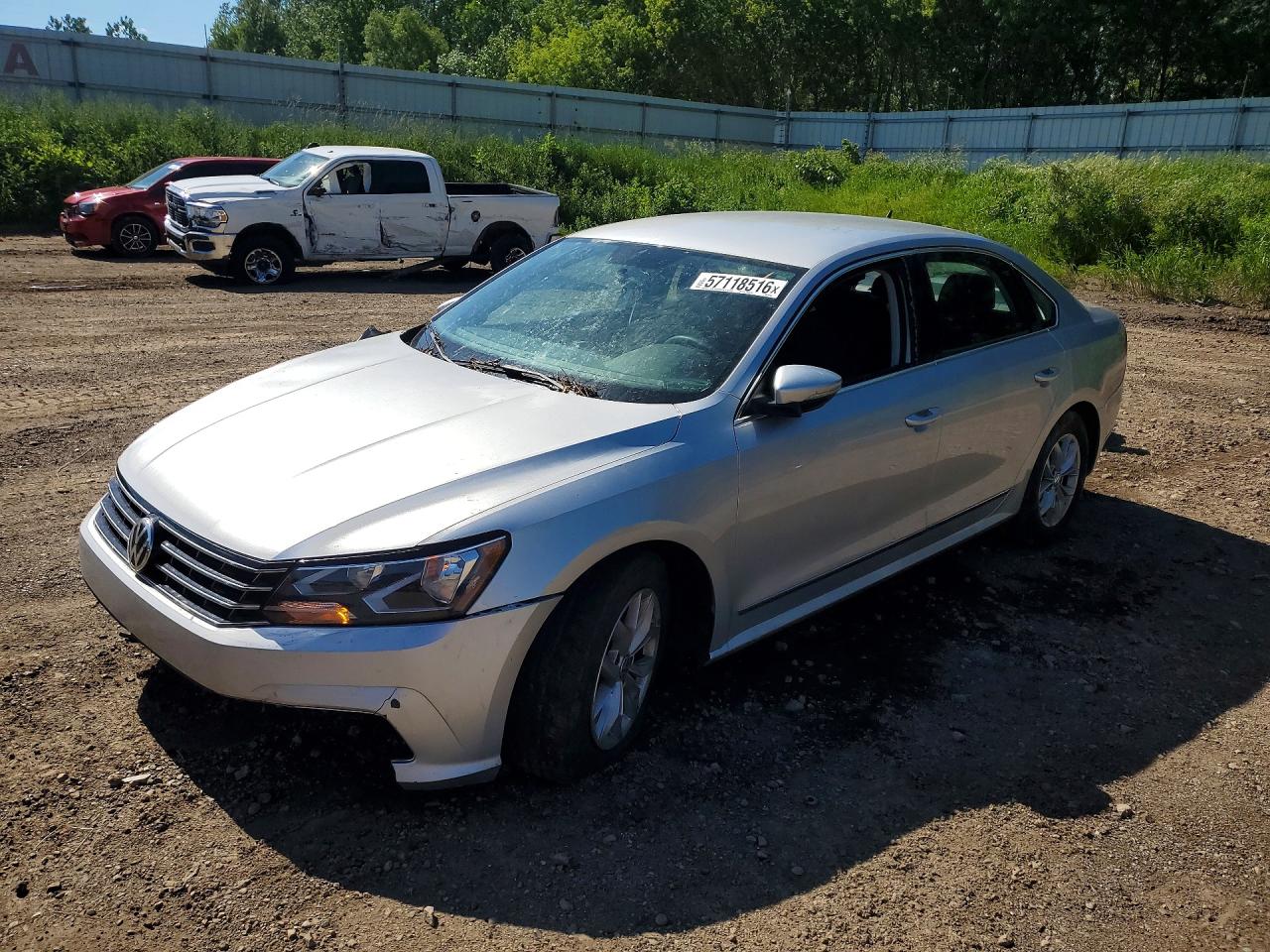 2017 VOLKSWAGEN PASSAT