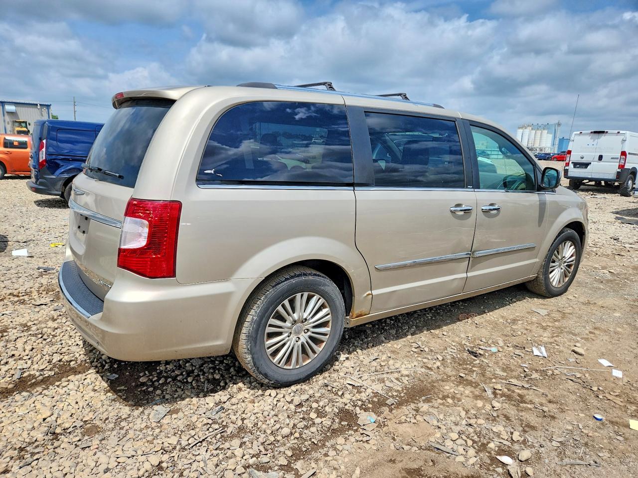 2013 CHRYSLER MINIVAN