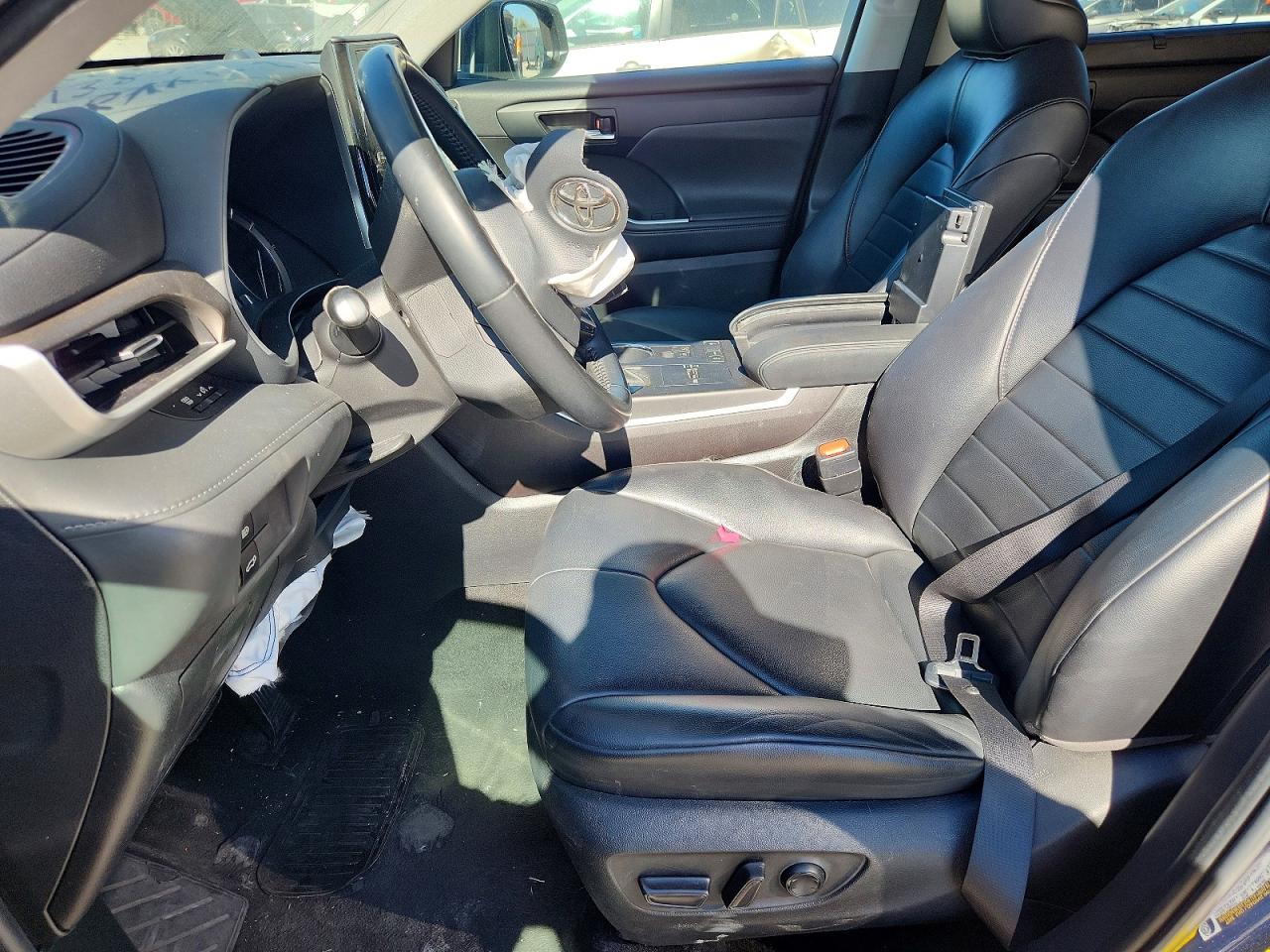 2022 TOYOTA HIGHLANDER
