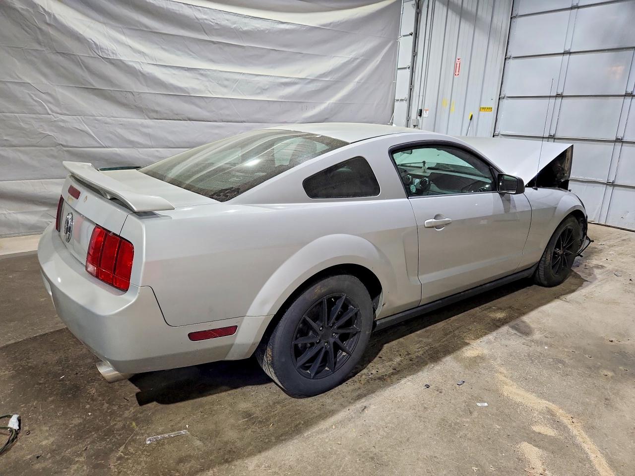 2005 FORD MUSTANG