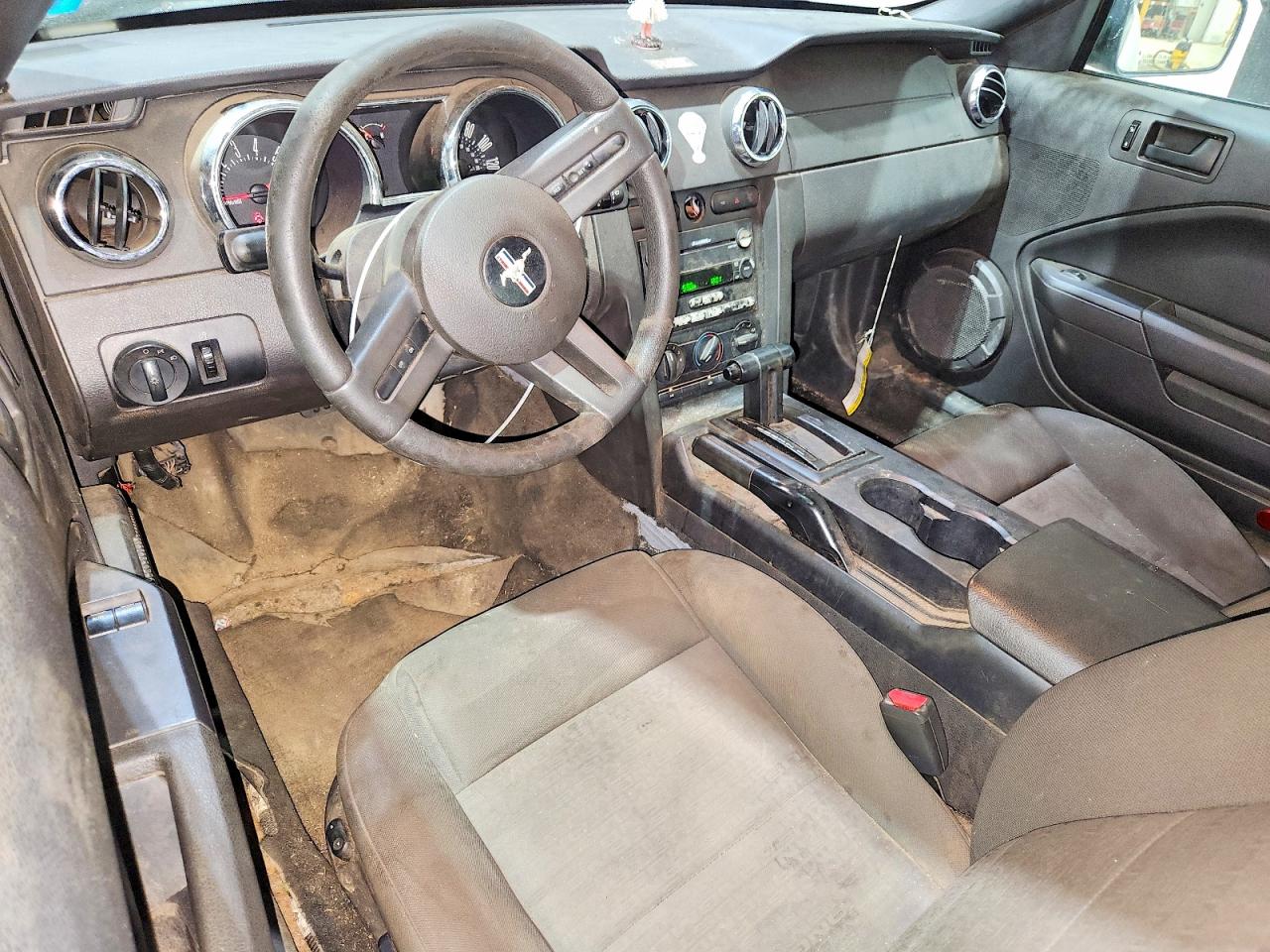 2005 FORD MUSTANG