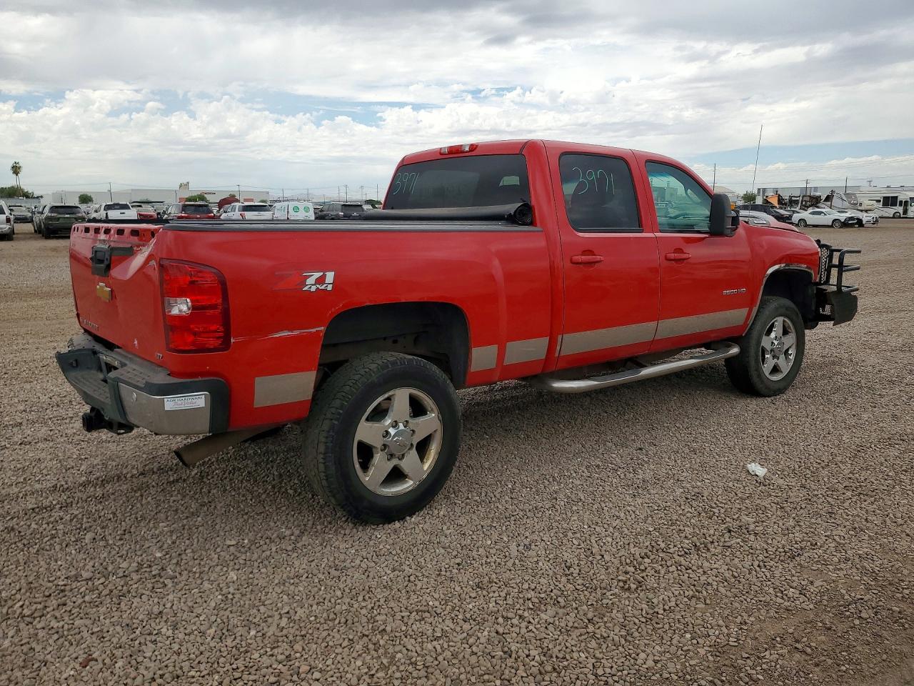 2013 CHEVROLET SILVERADO